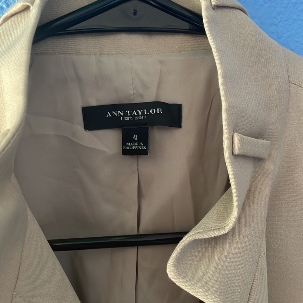 Jacket - Picture 4 of 4